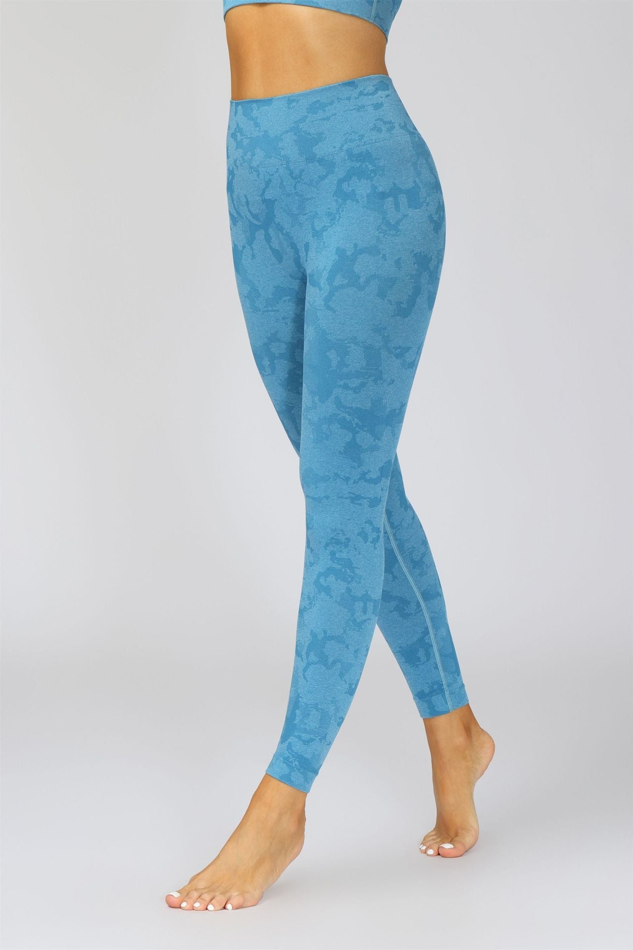 New camouflage seamless cropped pants with tiger pattern fitness pants, yoga suit, bra, and pants set - GabyFit Goods