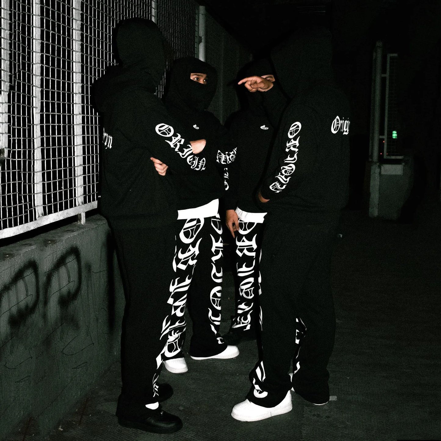 European American Hip Hop Street Cool Style Personalized Character Printing Autumn Winter Men Street Hoodie Long Sleeve Pullover