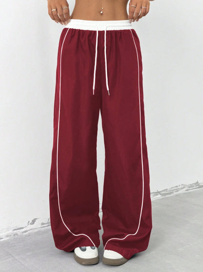 Spring and Summer Fashionable  Style Black Sports Pants for Women, Loose Casual Sweatpants with Vertical Feel Wide Leg Trousers