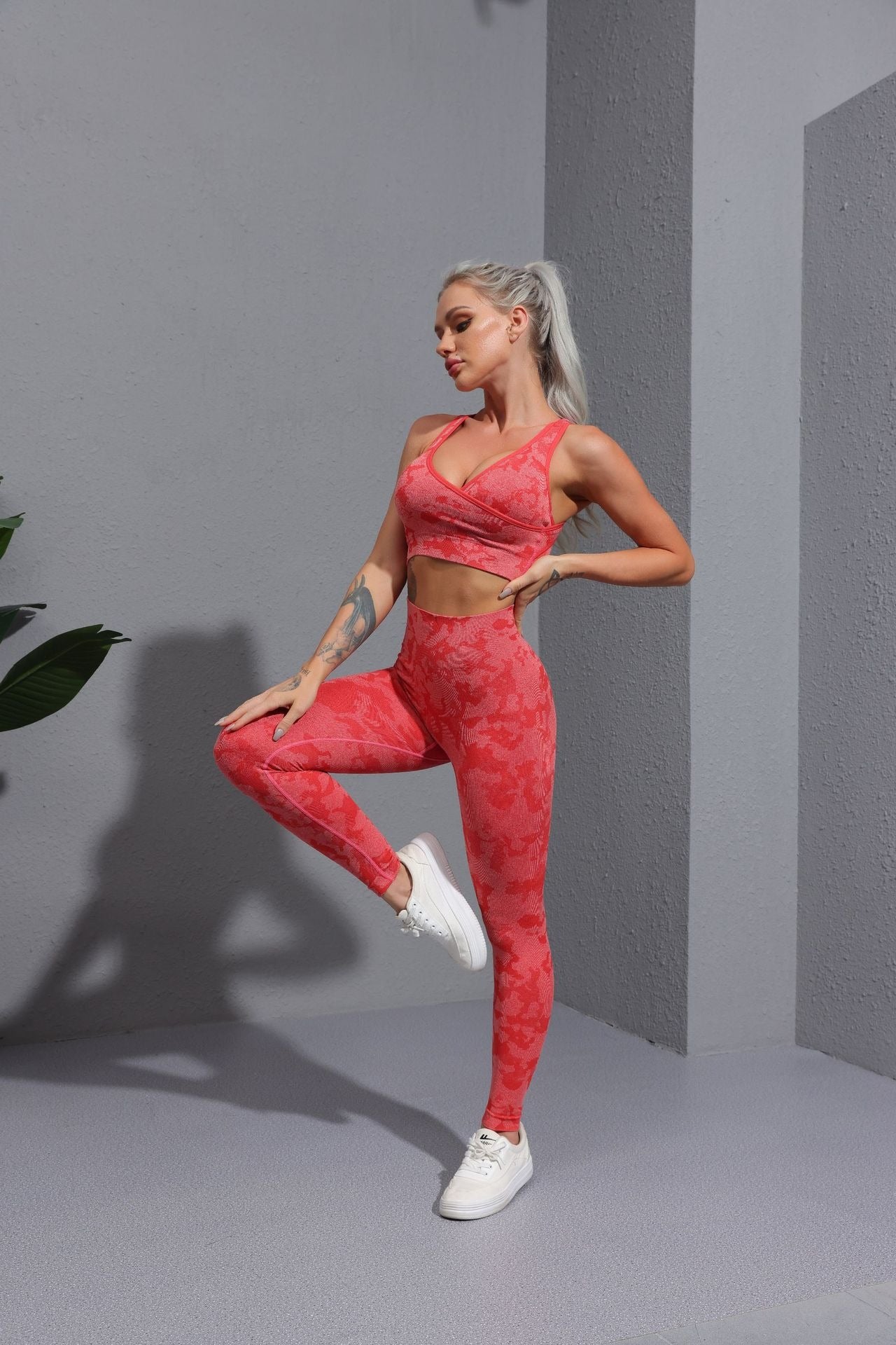New camouflage seamless cropped pants with tiger pattern fitness pants, yoga suit, bra, and pants set - GabyFit Goods