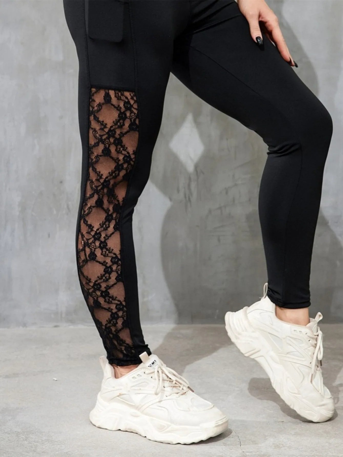 A pair of fitness pants with a peach-shaped buttocks, yoga pants, slim-fitting, leg-slimming, running mesh stitching pants, suit